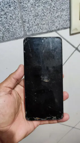 Moto G52 tela quebrada