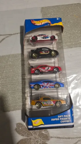 Hot wheels Pack 5