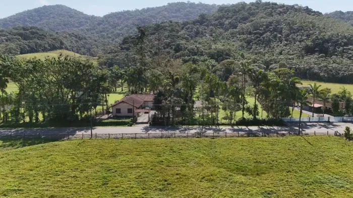 Chácara à venda na Estrada Bonita 10.225 m² de natureza e tranquilidade