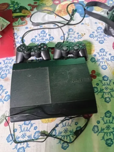 Vende-se PS3 seminovo