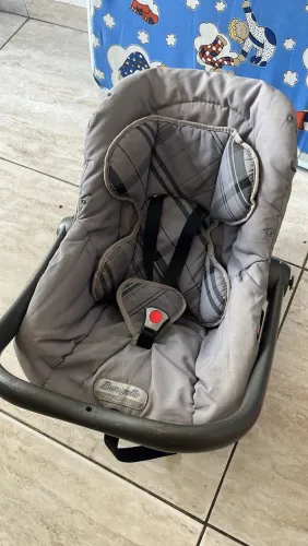Bebê conforto burigotto