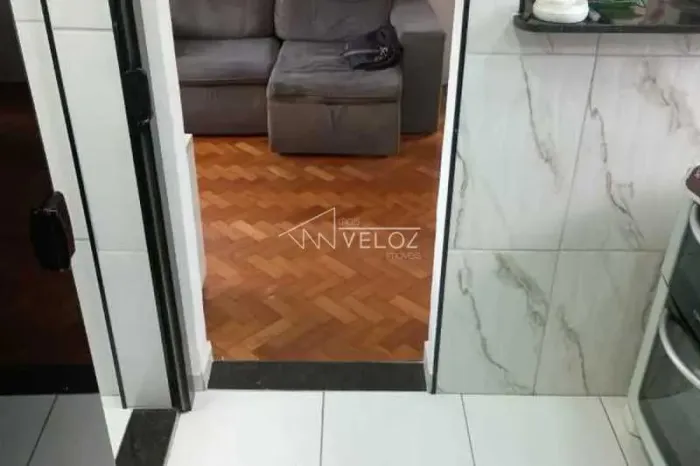 Apartamento : / Residencial / Centro