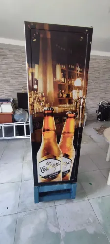 Freezer vertical expositor