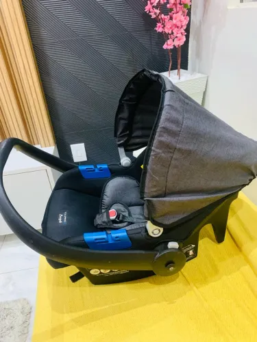 Vende - se bebê conforto da burigotto