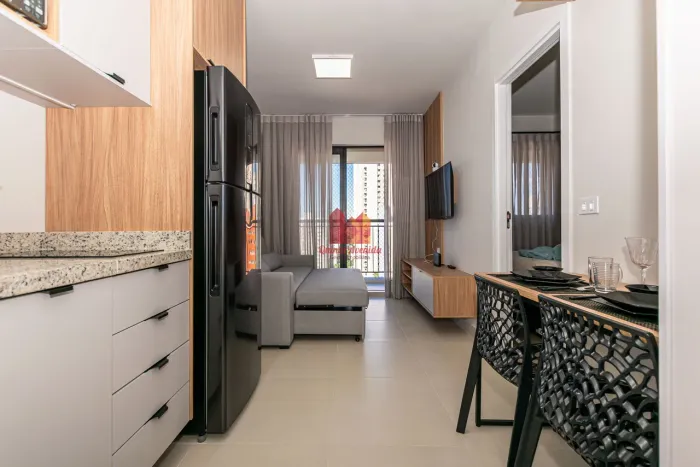 Apartamento mobiliado à venda no Portão!