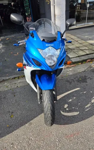 SUZUKI - GSX 650F KM BAIXA - OPORTUNIDADE