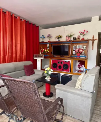 CASA A VENDA NO PAAR K 