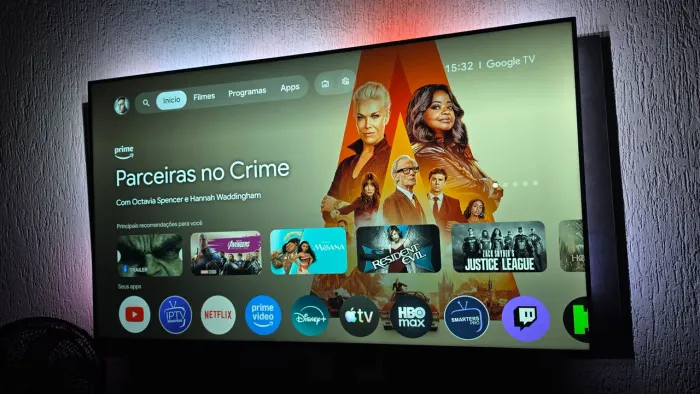 Smart TV 65" Phillips Ambilight - Comando de Voz, HDR, Dolby, VRR, ALLM
