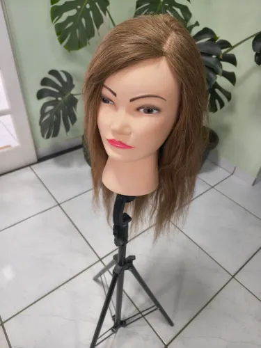 Cabeça de boneca para treino 