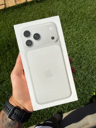 iPhone 17 Pro Max 256GB (LACRADO)