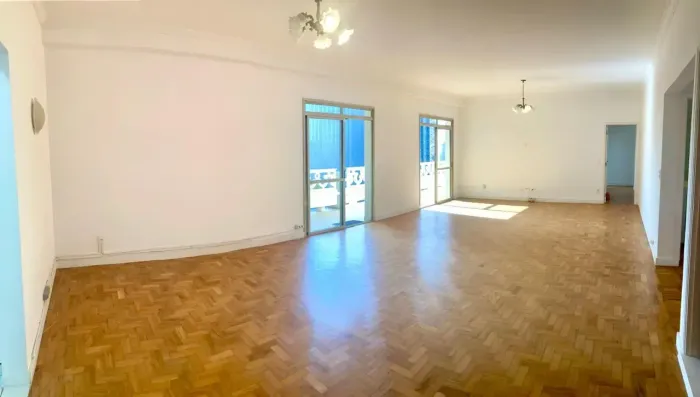 ANDAR ALTÍSSIMO EM CONDOMÍNIO ÍCONE DA ARQUITETURA!!