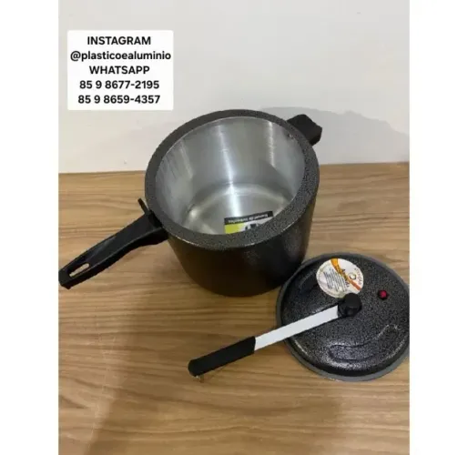 Panela de Pressão 10 litros   Panela de pressão craqueada  Capacidade 10 litros 
