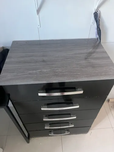Cômoda de solteiro