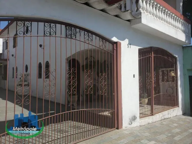 Sobrado com 4 dormitórios à venda, 67 m² por R$ 500.000,00 - Jardim Maria Aparecida - Guar