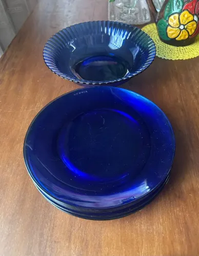 6 pratos rasos duralex azul mais tigela saladeira