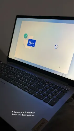 Notebook Lenovo semi novo! Ótimo estado, rápido e ideal para estudos e trabalho