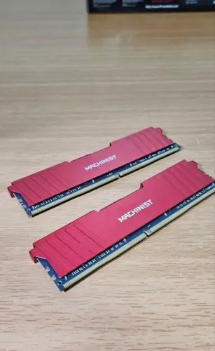 16gb de memória ram (2x8)