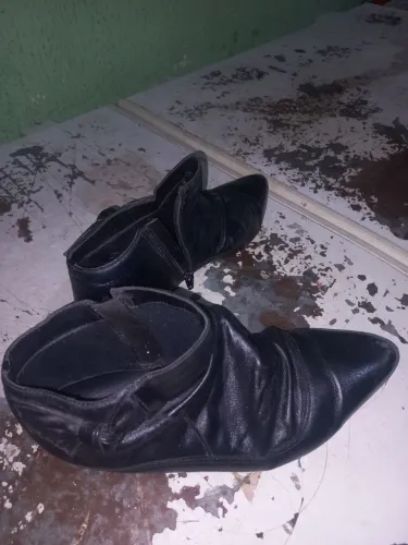 Bota preta