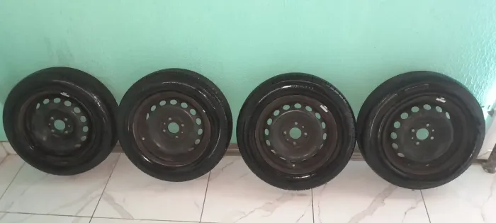 Vende-se jogos de rodas de ferro aro 14