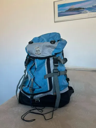 Mochila de Trilha 75L "Trilhas e Rumos"