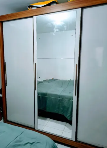 Guarda-roupa de casal. 100% MDF EXCELENTE QUALIDADE . Aceito negociação