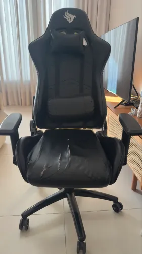 Vendo cadeira gamer Pichau