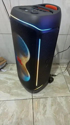 Vê do uma caixa jbl720 nova na caixa 800w