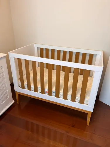 Berço/cama com colchão - NUNCA USADO