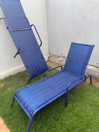 Vendo espreguiçadeira de piscina  