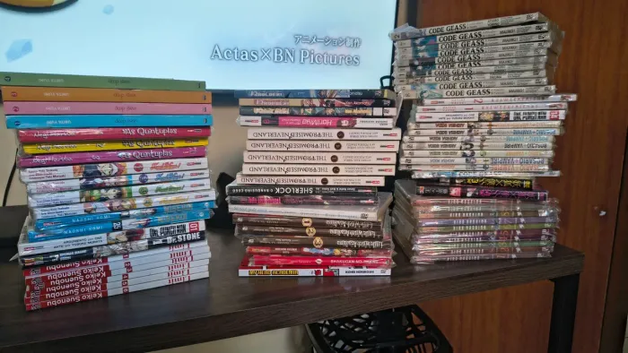 Mangás de vários títulos e coleções 