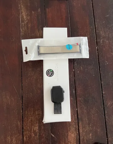 Apple Watch Series 8, 45MM.