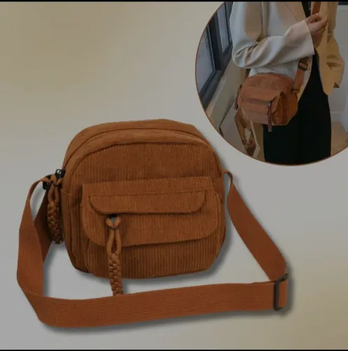 Vendo bolsa feminina transversal veludo marrom 