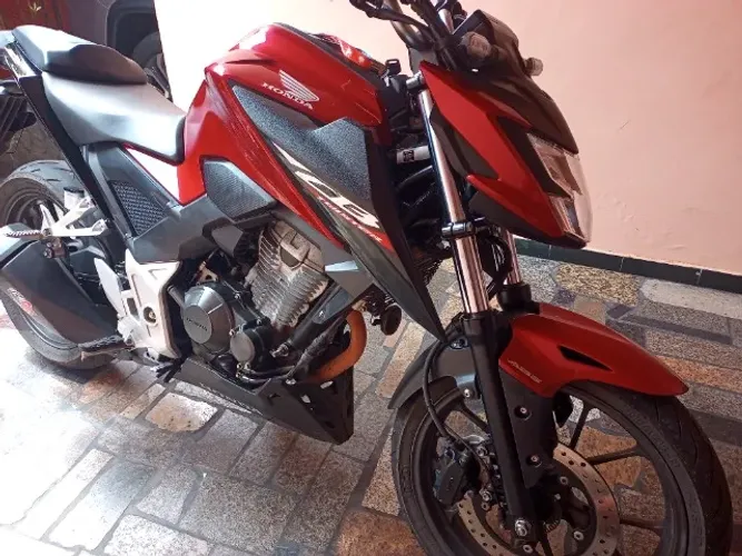 Honda CB300F Twister Ano 2025!