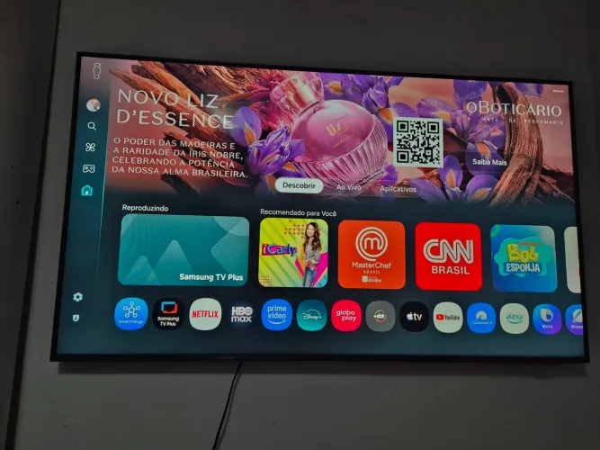 Smart Samsung Crystal UHD DU8000