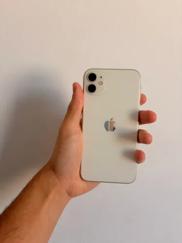 iPhone 11 64GB