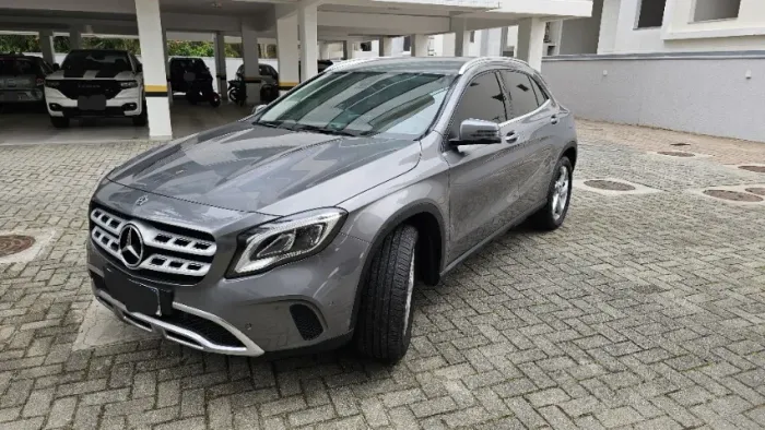 Mercedes-Benz GLA 200 Adv. 1.6/1.6 TB 16V Flex Aut. 2019