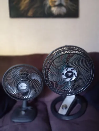 Venda de 2 ventiladores para conserto ou retirada de peças!