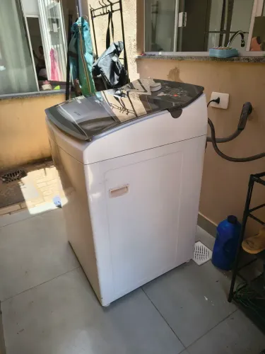 Vendo Máquina Lavar Roupas