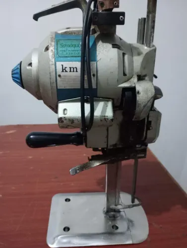 Máquina de cortar tecido barato