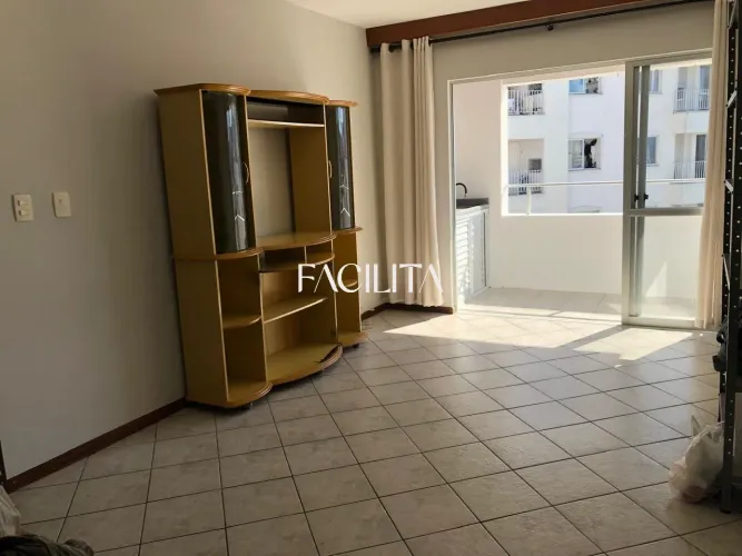 Apartamento com 2 quartos no bairro Carvoeira, Florianópolis