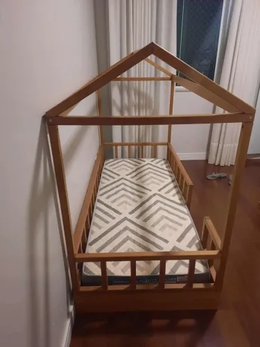 Cama montessoriana ( sem colchão)