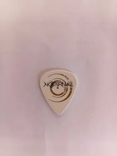 Palheta da banda Noturnall do guitarrista Leo Mancini