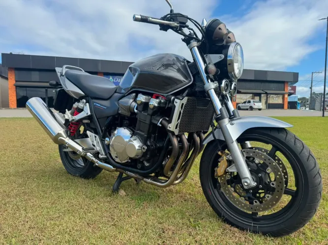 CB 1300 Super Four, moto de coleção.