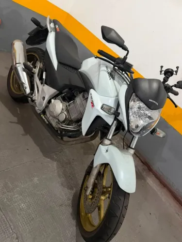 CB300R BRANCO PEROLADO 2014 ABS BAIXO KM