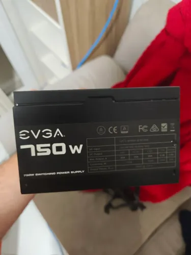 Fonte para computador 750w EVGA