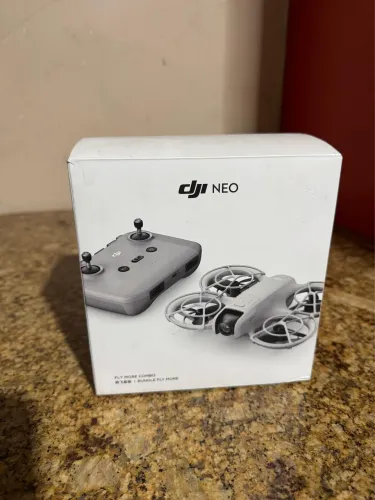 Drone DJI combo Fly com controle e 03 baterias