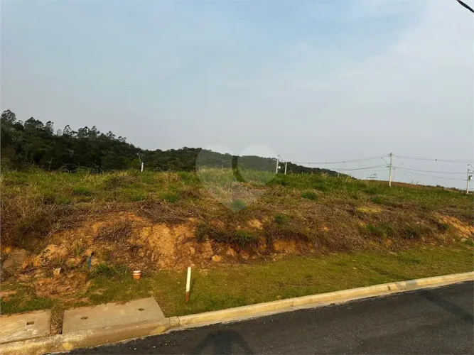 Terreno à venda no condomínio Mosaico Essence, Mogi das Cruzes - SP