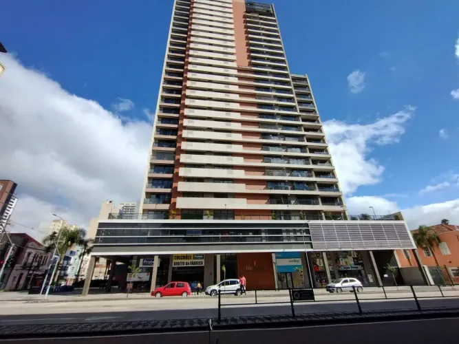 Apartamento 1 quarto mobiliado em condomínio Clube no Centro - Curitiba - PR