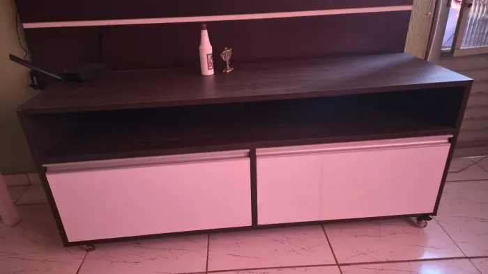 Painel de sala com rack