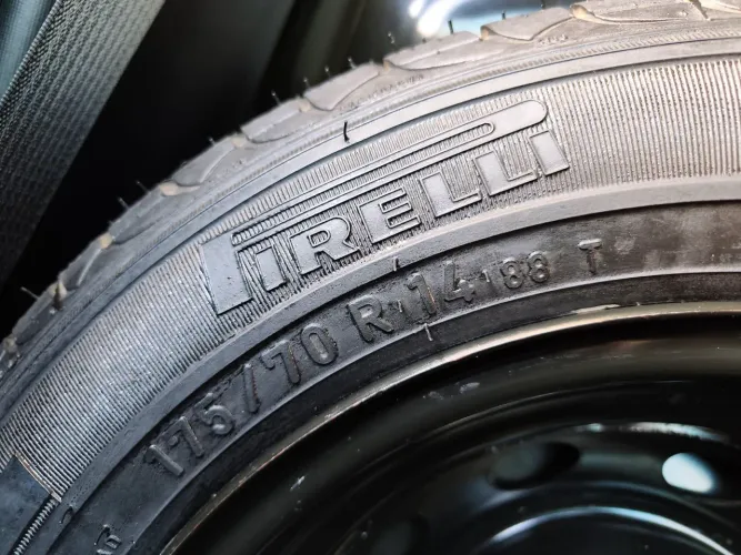 Pneu 175/70 R14 Pirelli chrono 